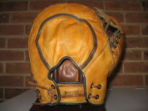 Buck Jordan Goldsmith Back